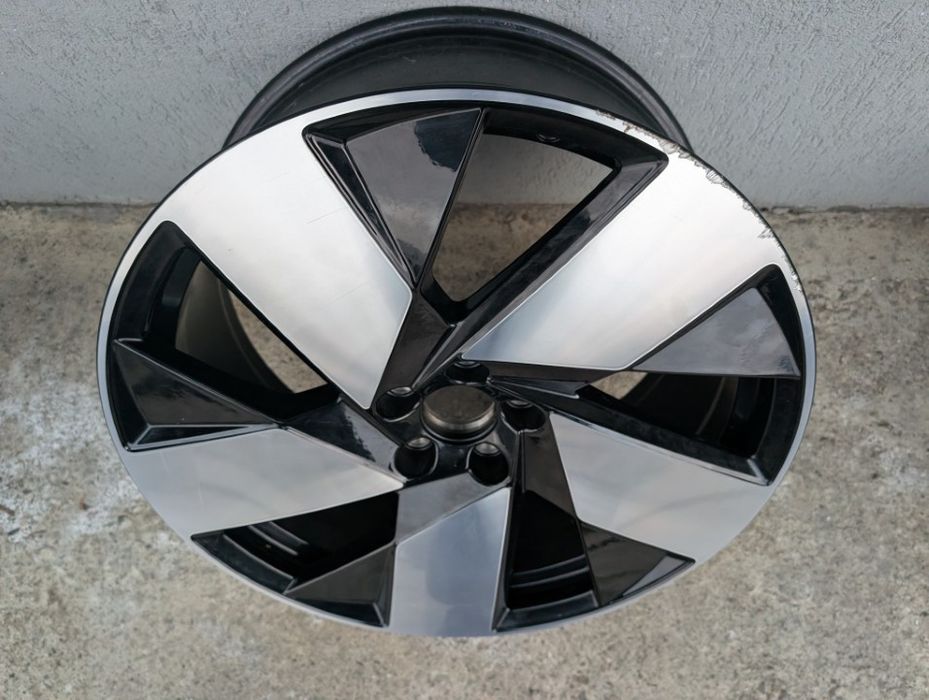 1xJanta 5 spite 20" VOLVO C40 XC40 XC60 XC90 S60 V60 S90 V90 Polestar 2 32143630