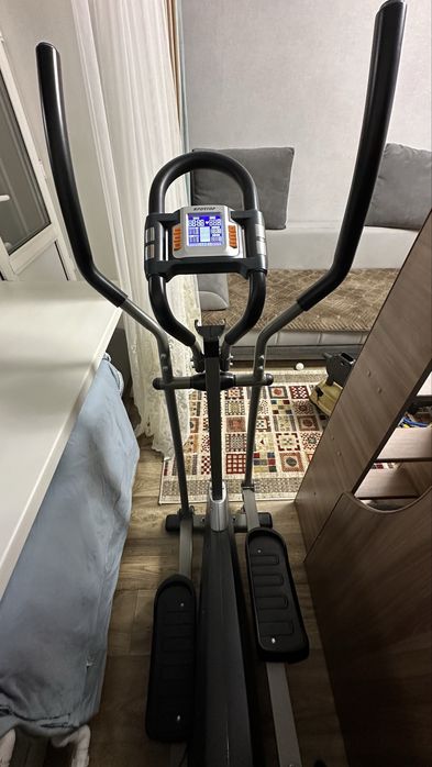 Эллиптический тренажёр