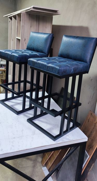 Барний стул в стиле лофт