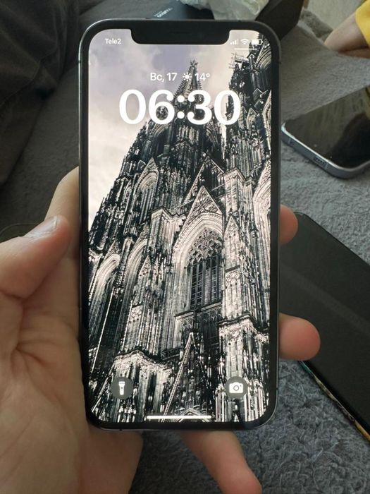 Iphone 12 pro продам