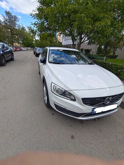 Volvo V60 Cross Country 2018