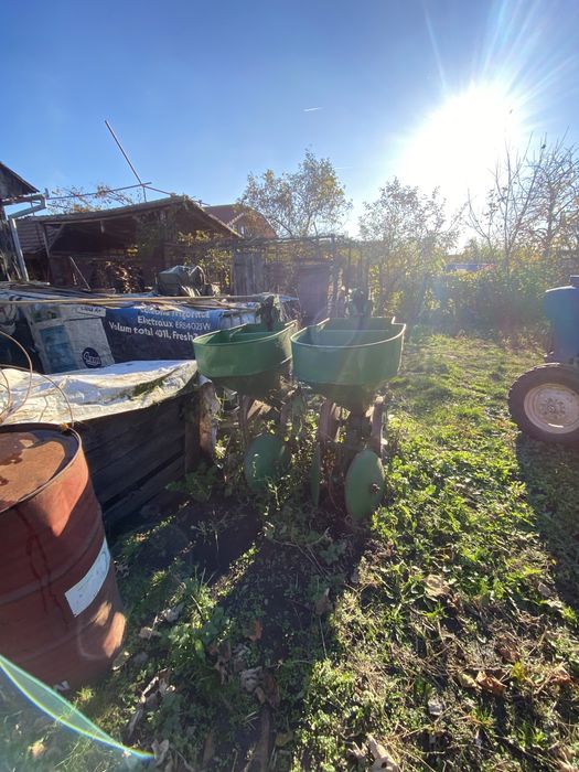 Masina de semanat cartofi