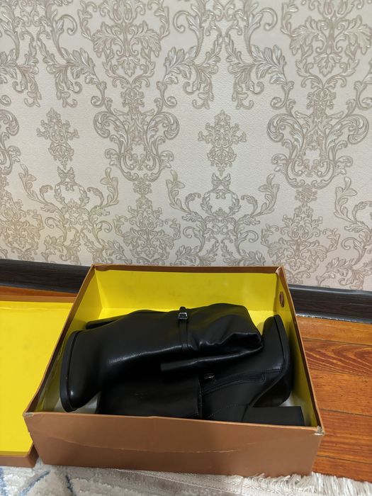 Кожаные сапоги