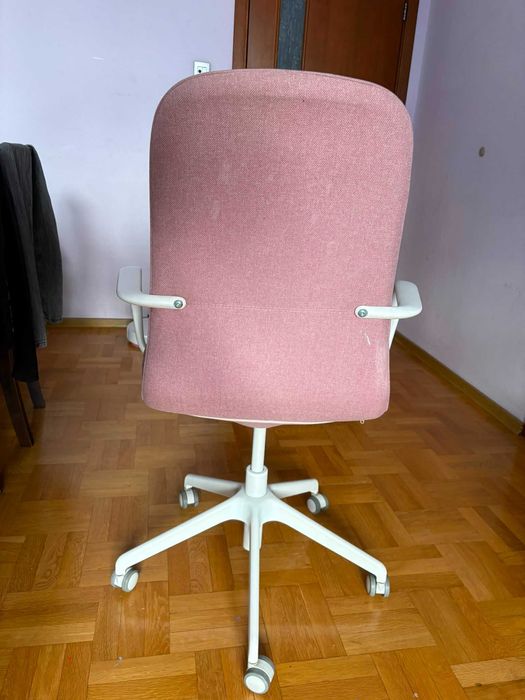 IKEA Компютърно бюро и офис стол