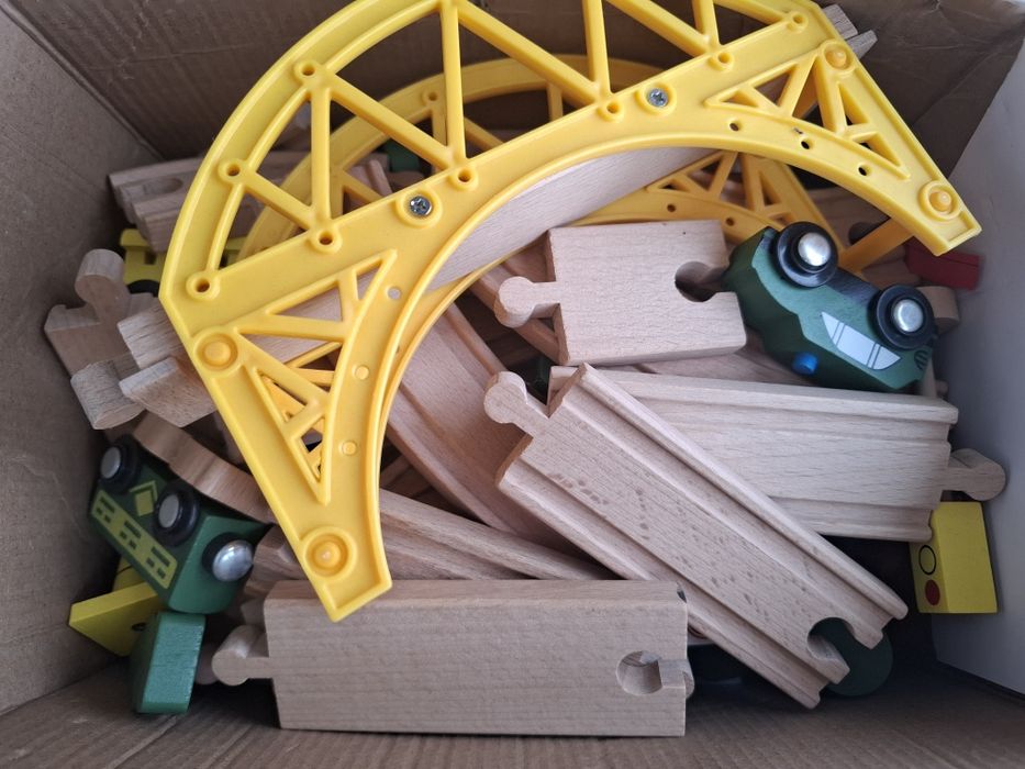 Trenuleț lemn ca nou