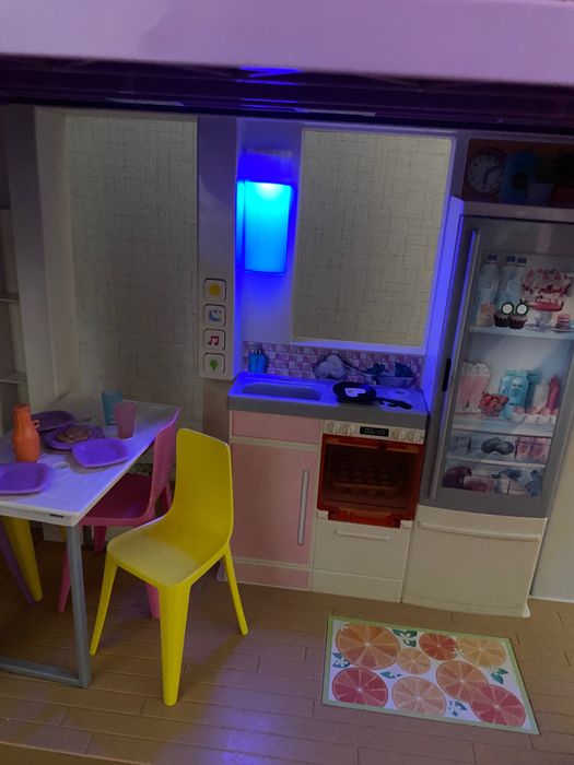 Къща на мечтите Барби, Barbie - музика и светлини