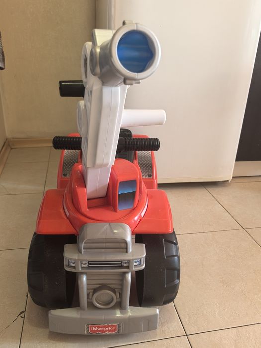 Пожарна кола Fisher price за бутане