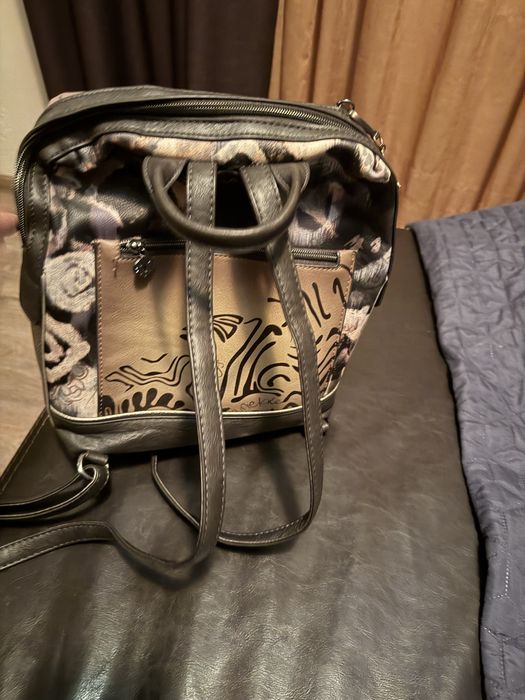 Раница Anekke с тънка дръжка