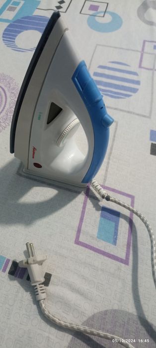 Darmol va Dazmol stoli sotiladi