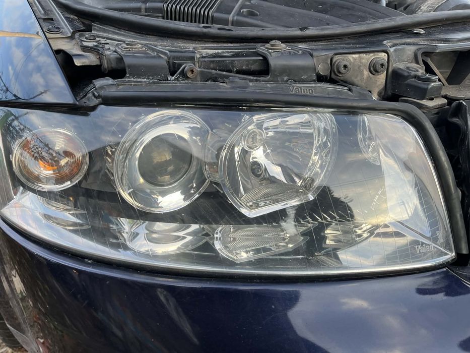 Полиране и Пастиране на фарове и стопове на място .