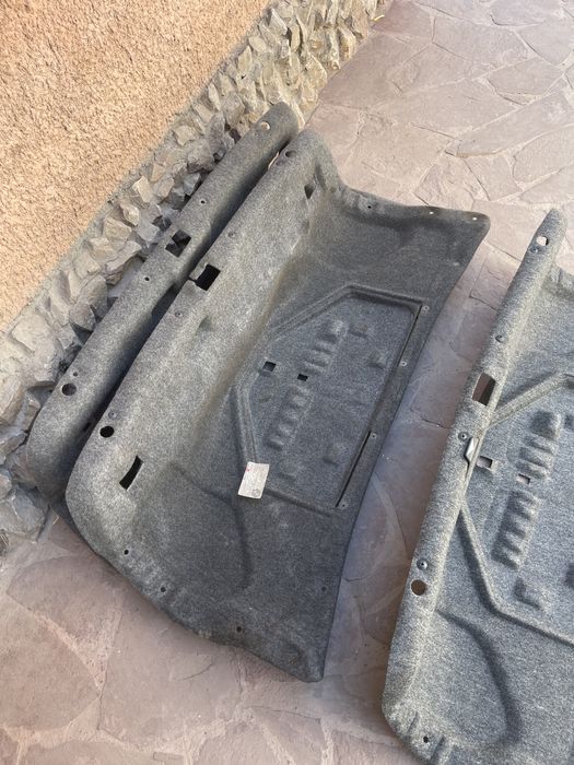 Обшивка багажника на BMW e34