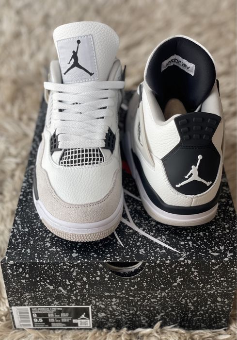 Jordan 4 Retro Military Black Air 1 Max  Nike SB