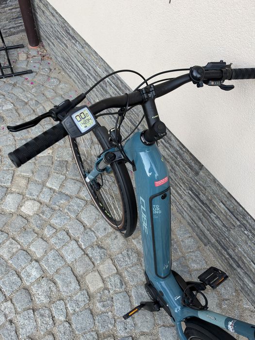 Електрически велосипед Cube Touring ON размер: 28/L