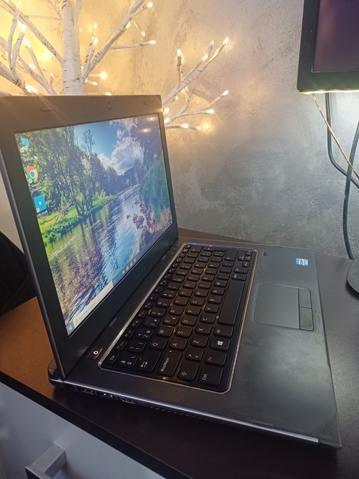 Laptop. Deel slim metalic i5 8 gb ram asd