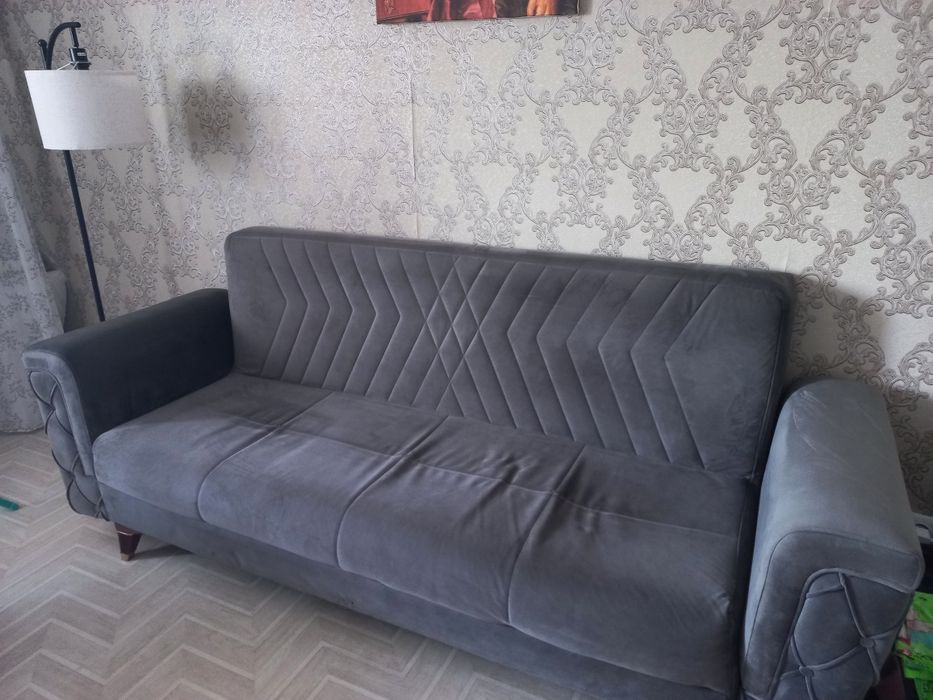 Продам хороший диван