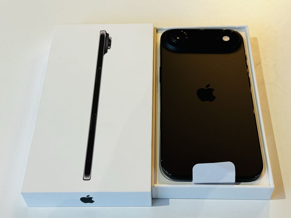 НОВ! Iphone Air 256GB Black Гаранция 1 година