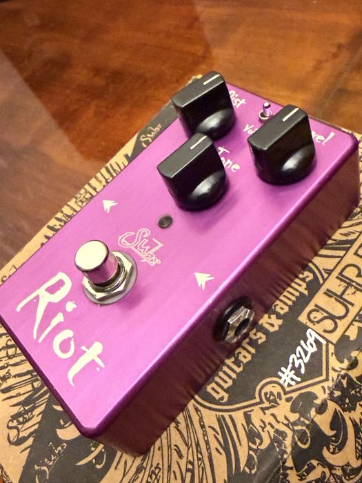 Vand Suhr Riot Distortion