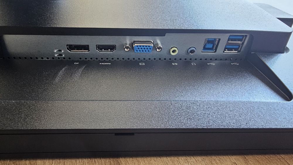 Vand monitoare Fujitsu 27''