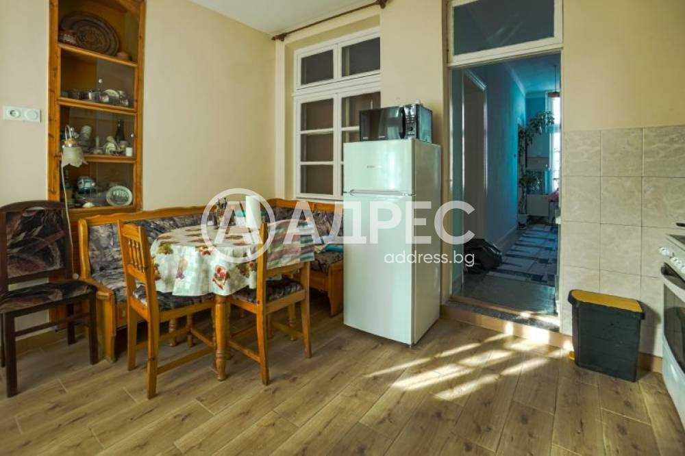 Дава се под наем Многостаен апартамент в Разград, Център - 118 кв.м за 460 € - Снимка #4