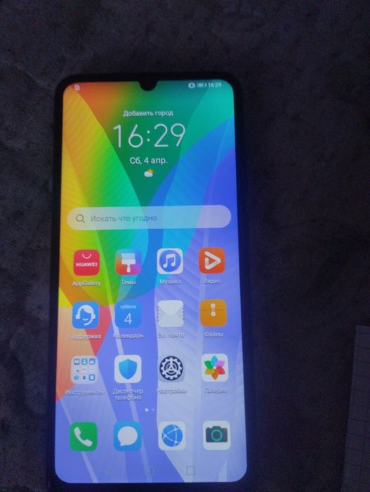 Продам смартфон Huawei