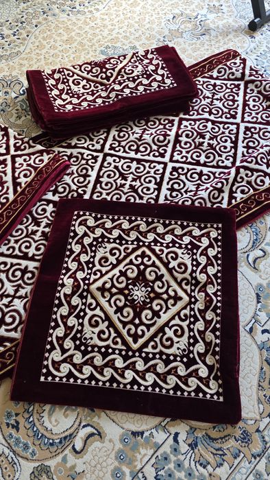 Сатылады көрпе тыс және көшік тыс