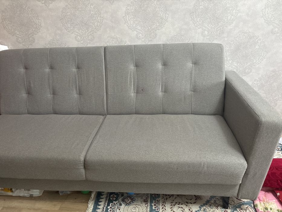 Диван     серый