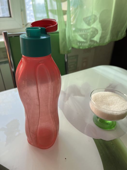 Эко бутылка Tupperware с клапаном