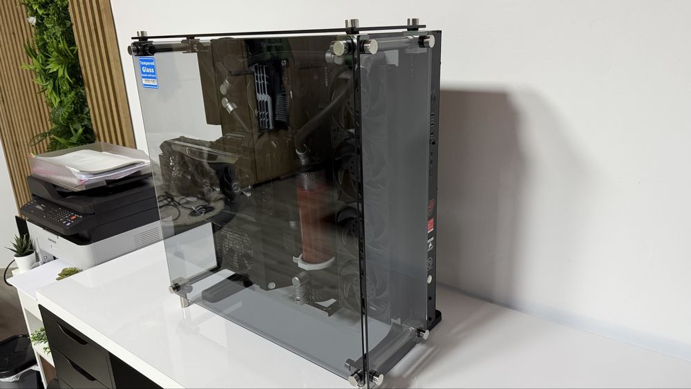 Showcase frame Thermaltake P5 - TG negru