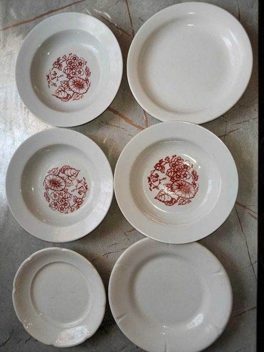 продам тарелки и стаканчики