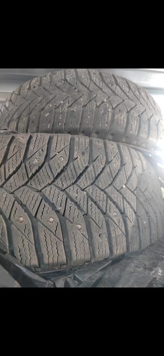 Продам комплект зимней резины