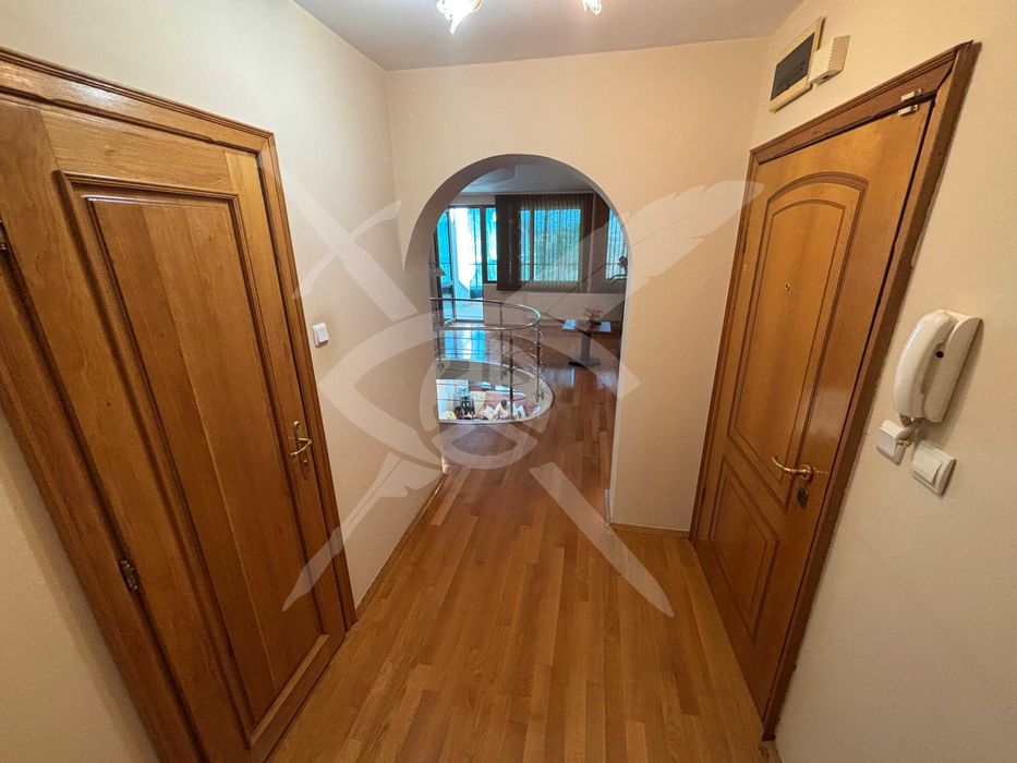 Мезонет - Център