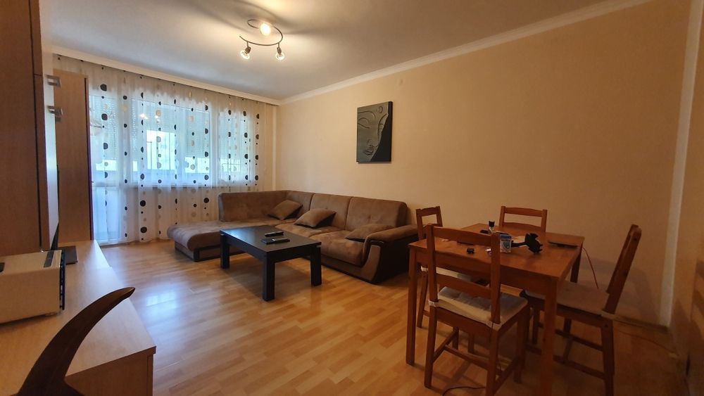 Продава се Двустаен апартамент в Пазарджик, Окръжна болница - 61 кв.м за 1114 €/кв.м - Снимка #1