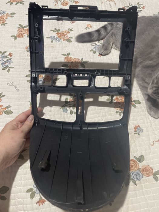 Продам панель на Хендай санта фе 2