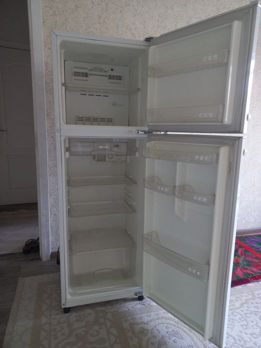 Продам холодильник Daewoo