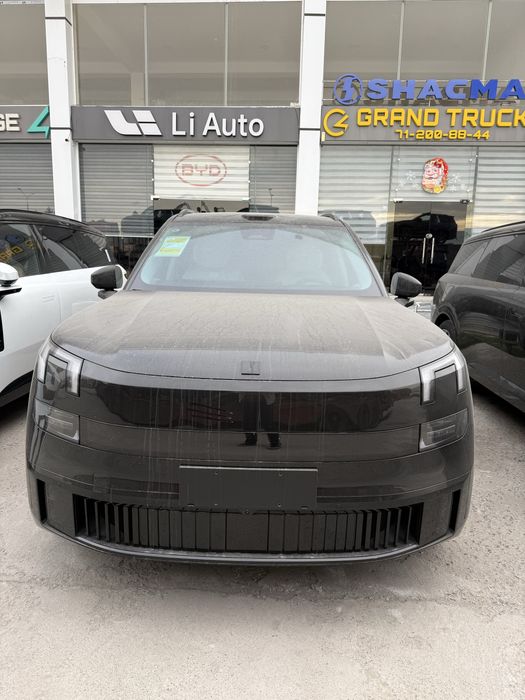 Lynk& co 900 full gibrid