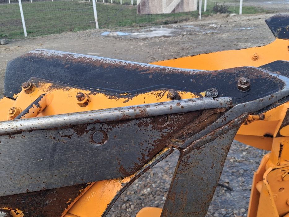 Vand plug marca  Huard TR 65 cu două furtune la reversare