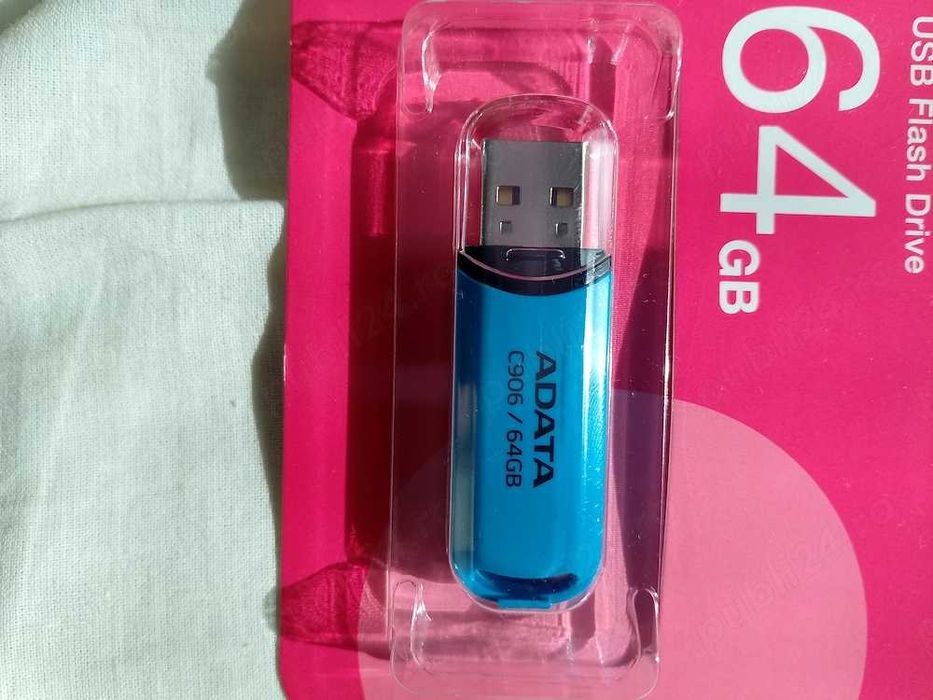 Stick-uri USB sau card-uri microSD la cerere cu muzica,filme,desene