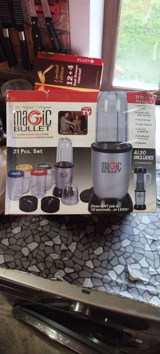 Продается блендер, элек-блиница.