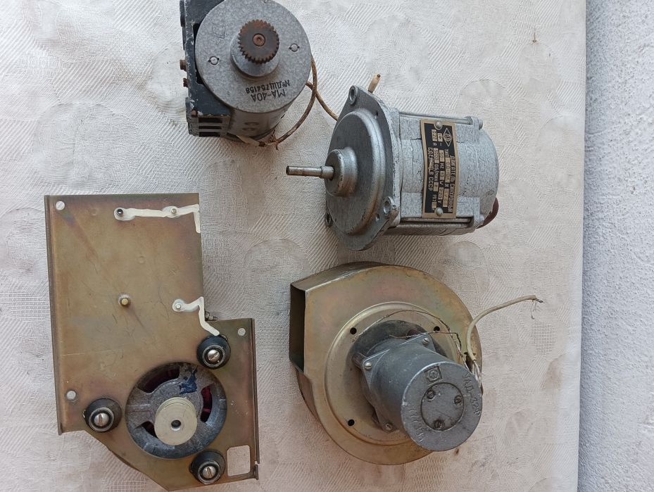 Продам двигатель.