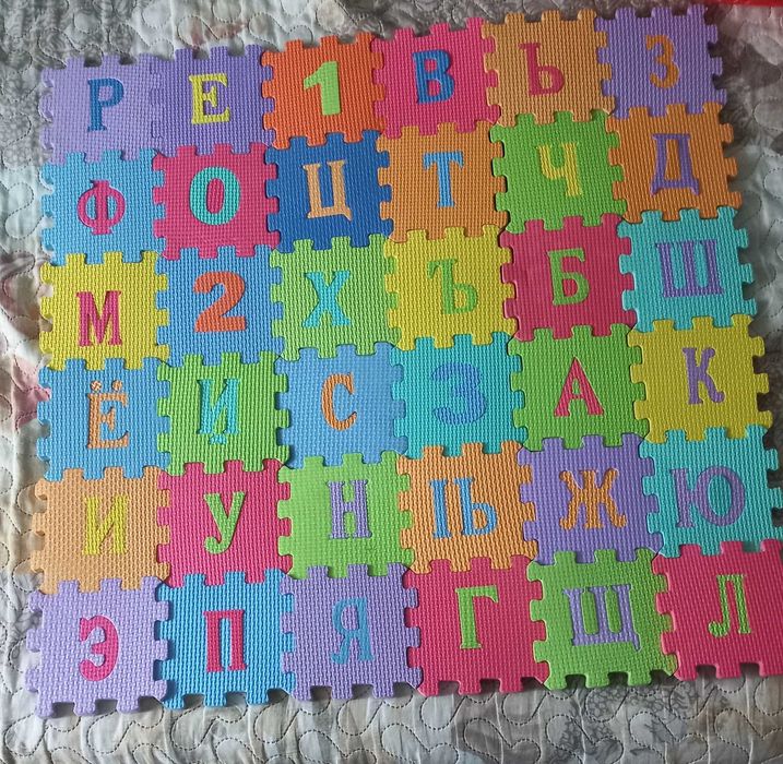 Продам коврик детский игровой Алфавит