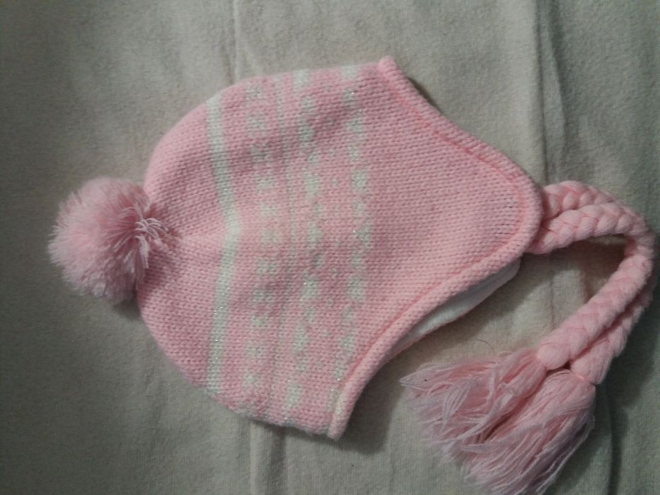 Caciula tricotata verde sau roz