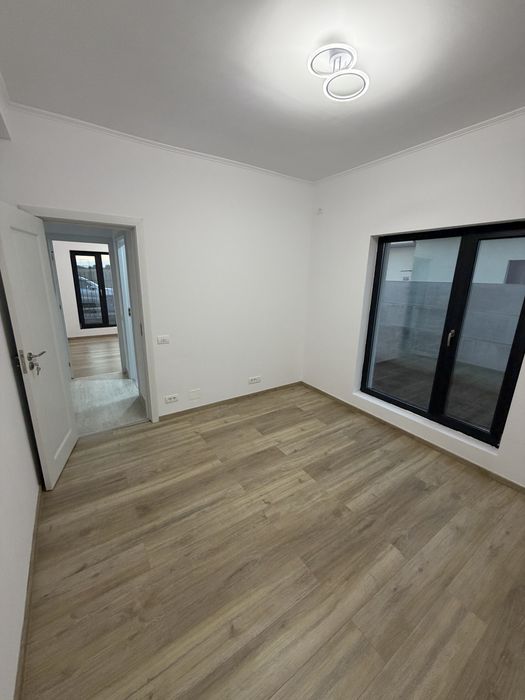 Case de vanzare 4 camere+pod buftea