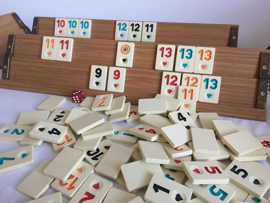 Joc Remi Remy de LUX Star Okey. Table din lemn masiv lăcuit. SIGILAT!