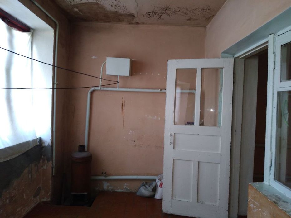 2 xonalik dom.2-qavatda.