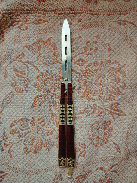 Продам. Нож-бабочка.