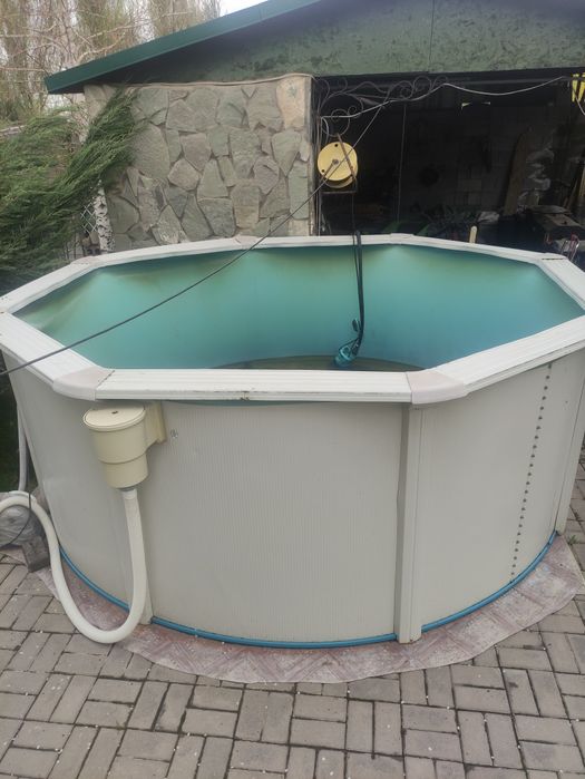 Продам бассейн каркасный 320*120