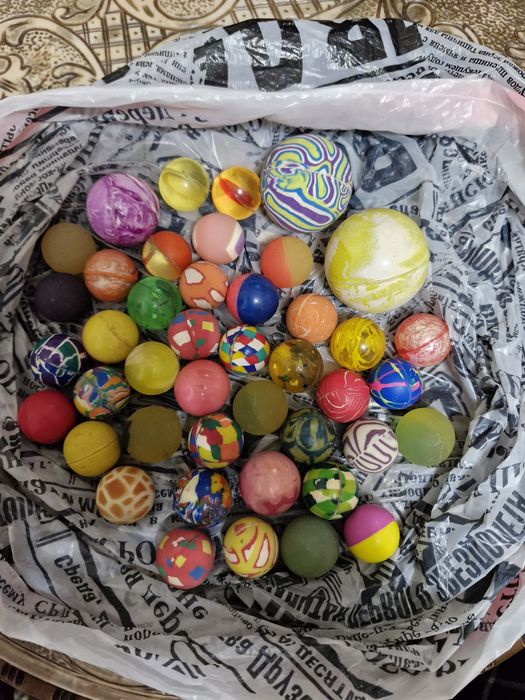 Продам мячики-прыгунки.