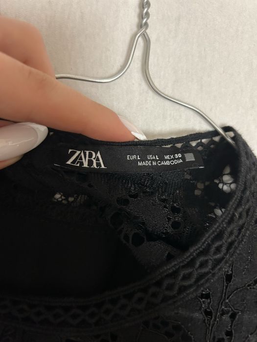 Черна рокля Zara