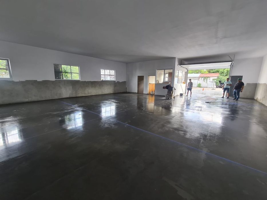 Finisare beton cu Elicopter și Cuart, turnare beton industrial, Periat