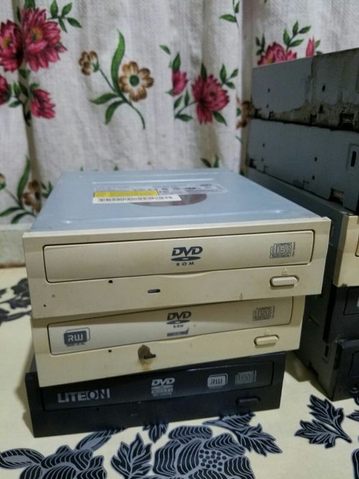 Продаю от ненадобности рабочий только заменить головку